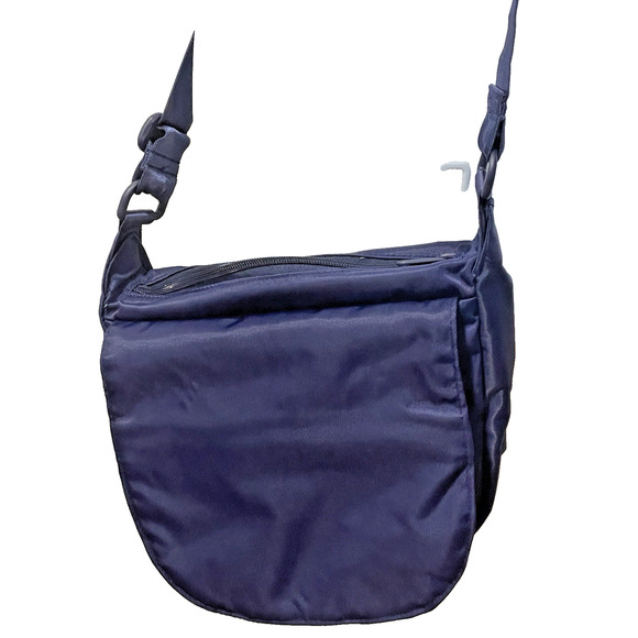 L.L.Bean Boundless Expandable Nylon Crossbody Bag Navy Everyday Casual Hiking - Picture 5 of 13